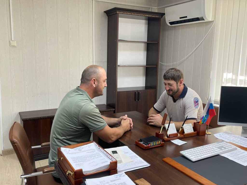 Представитель организации ДРОО "Память гор" посетил УСЗН в МО "город Южно-Сухокумск"